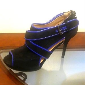SIZE 11, BLACK w/blue trim, ankle heels
